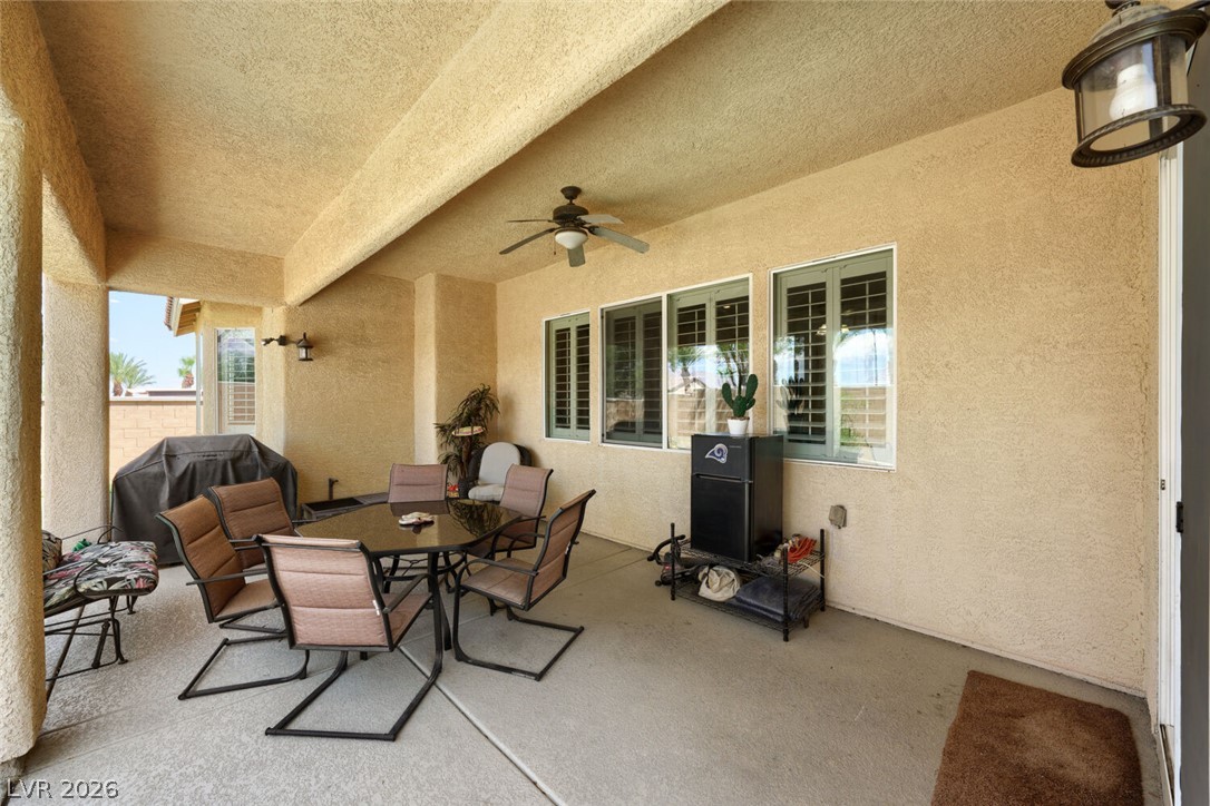 9522 Quiet Valley Avenue Las Vegas NV 89149
