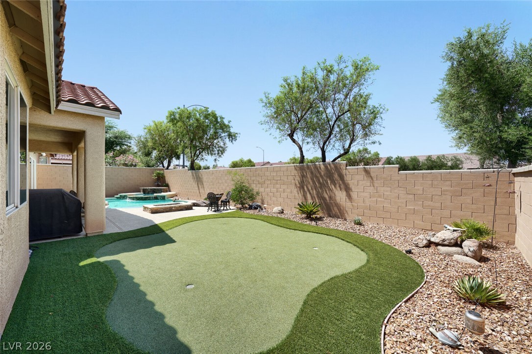 9522 Quiet Valley Avenue Las Vegas NV 89149