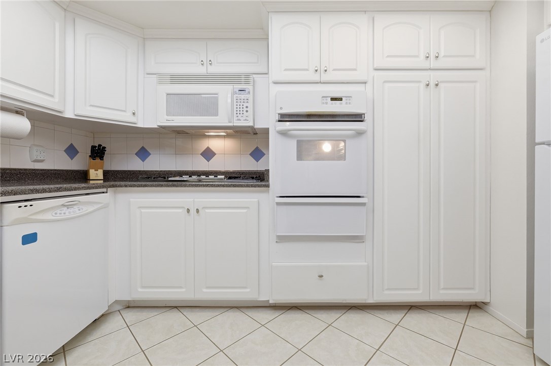 3630 Blackstone Street Las Vegas NV 89121