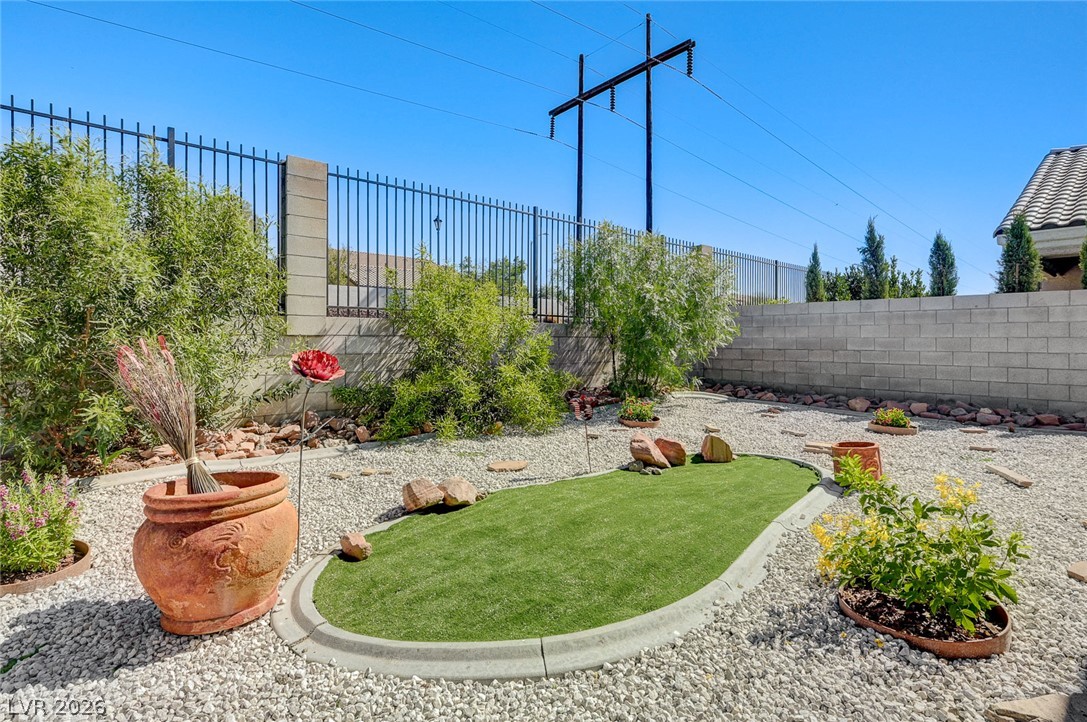 2515 New Salem Avenue Henderson NV 89052