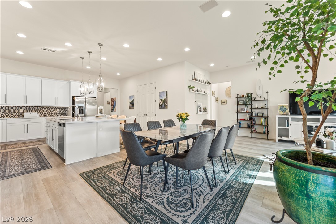 6033 Bugsy Street North Las Vegas NV 89081