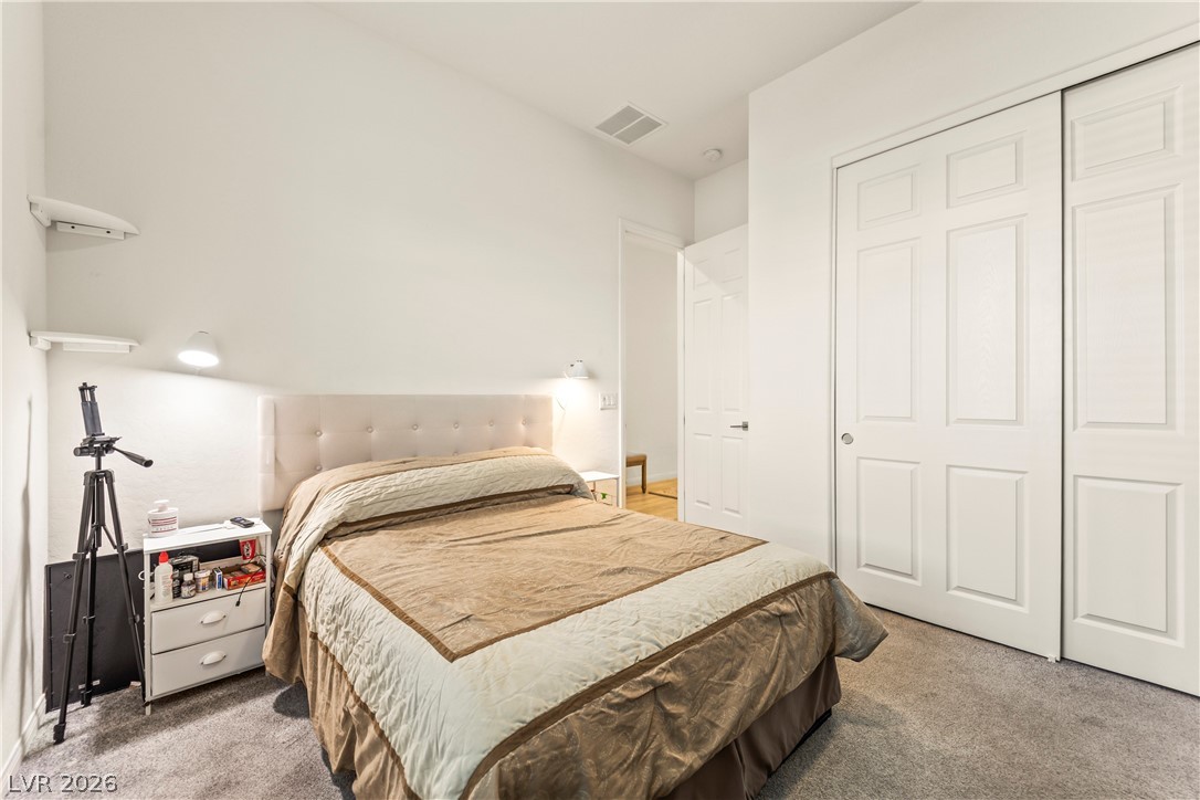 6033 Bugsy Street North Las Vegas NV 89081