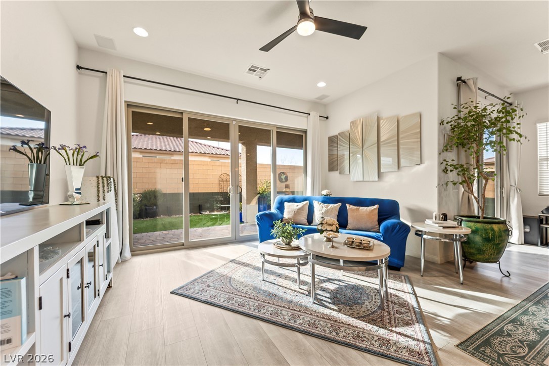 6033 Bugsy Street North Las Vegas NV 89081