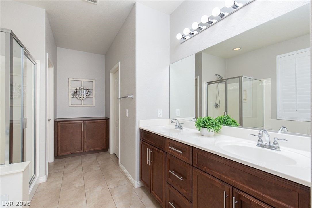 7624 Sugarloaf Peak Street Las Vegas NV 89166