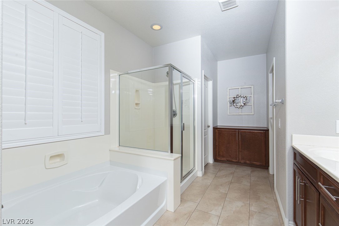 7624 Sugarloaf Peak Street Las Vegas NV 89166