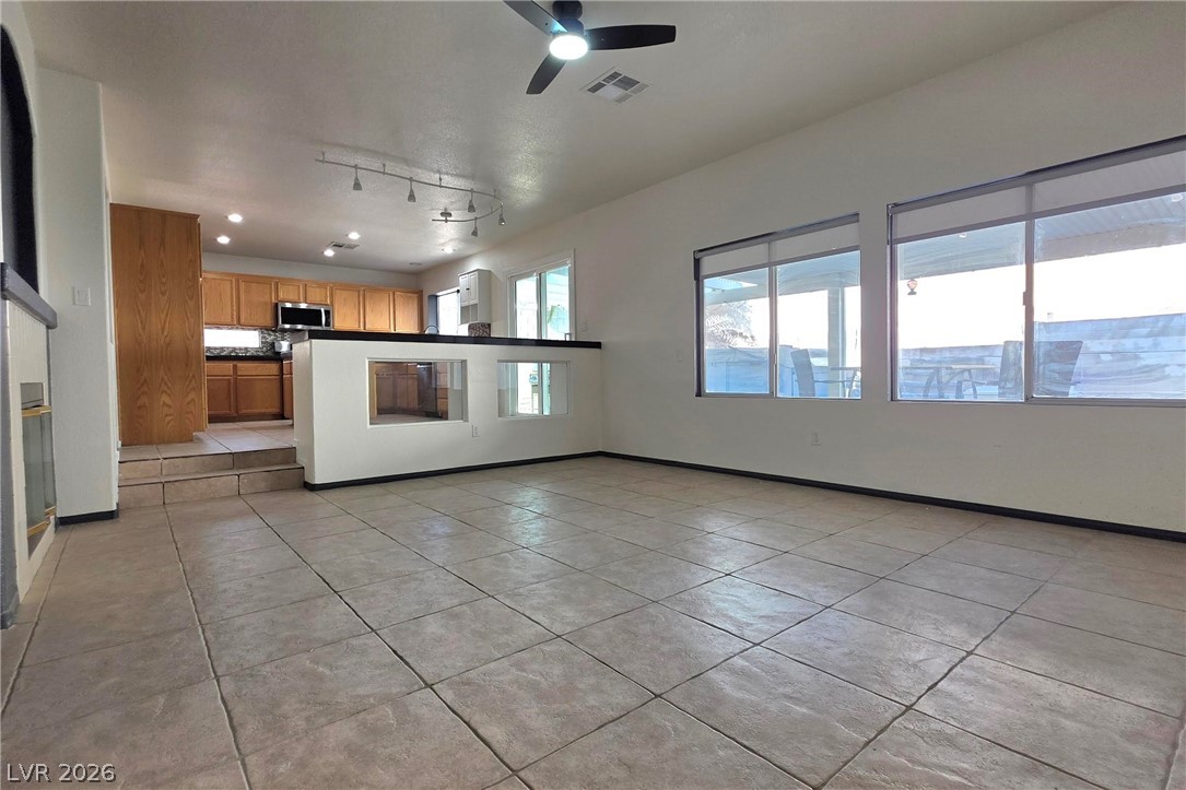 1420 Rose Garden Lane Las Vegas NV 89142
