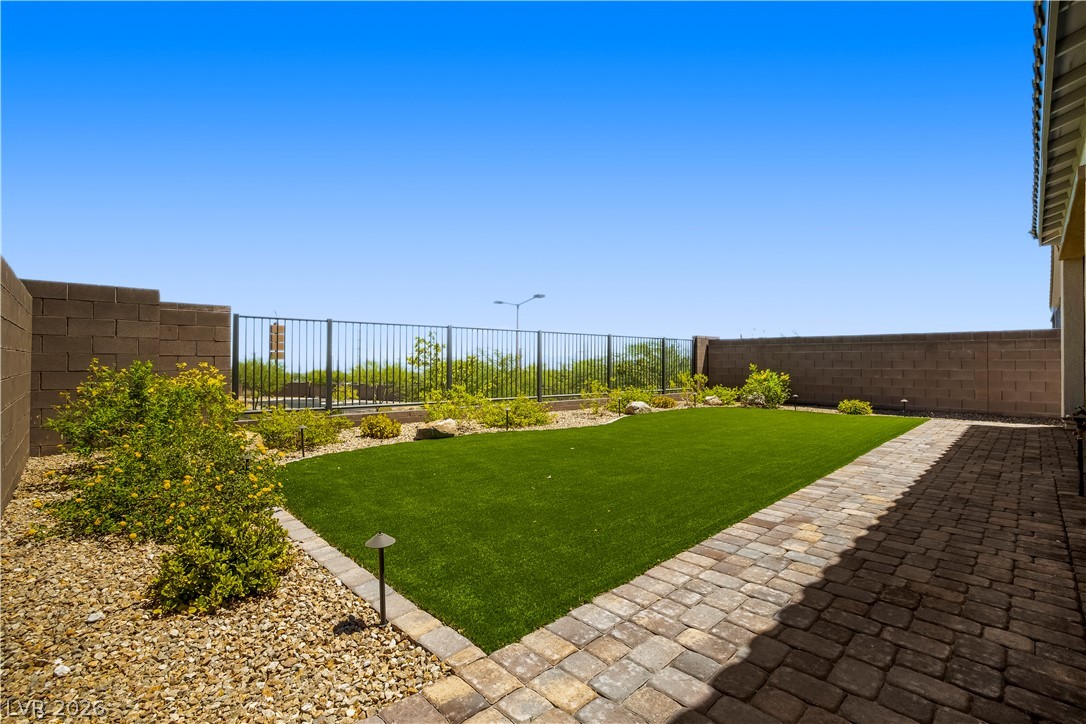 382 Nine Mile Creek Drive Las Vegas NV 89138