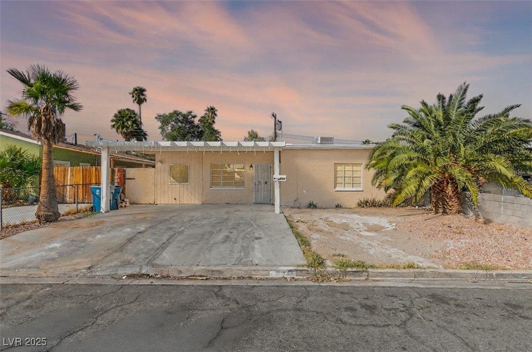 605 Stanford Street Las Vegas NV 89107