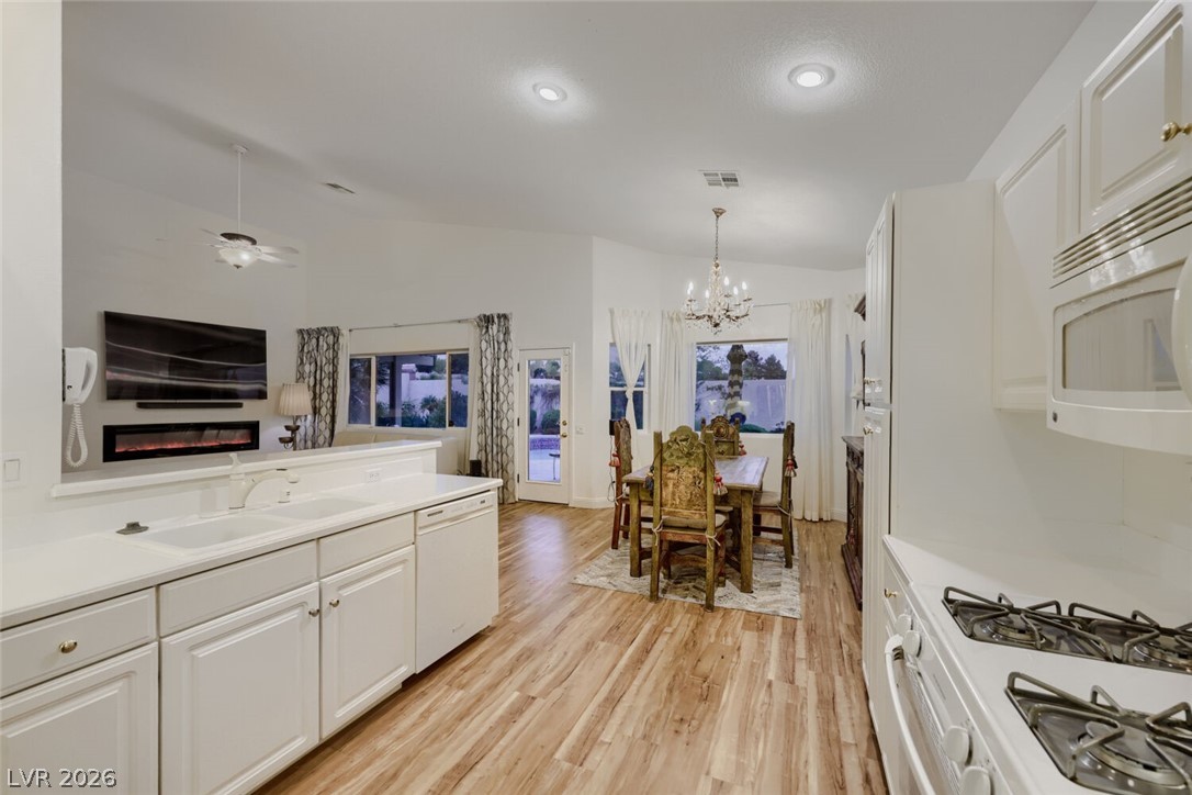 10824 Windrose Point Avenue Las Vegas NV 89144
