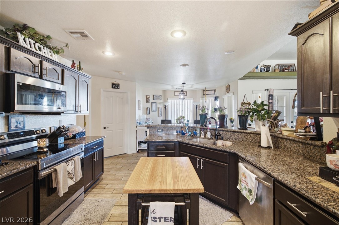 671 South Warren Street Pahrump NV 89048