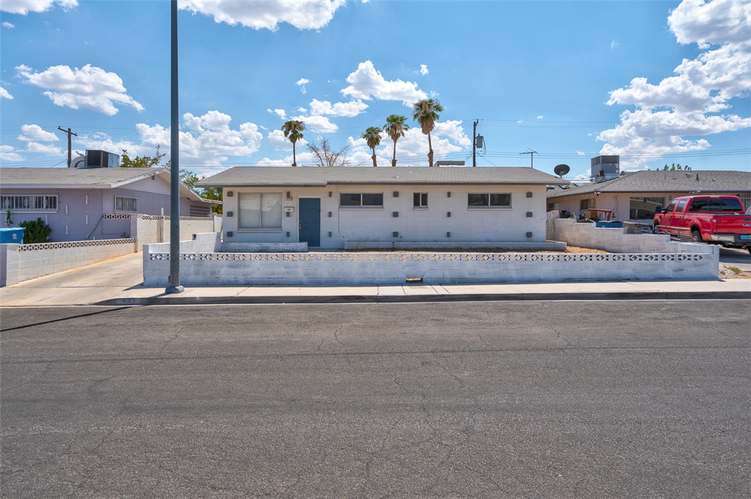 4313 El Conlon Avenue Las Vegas NV 89102