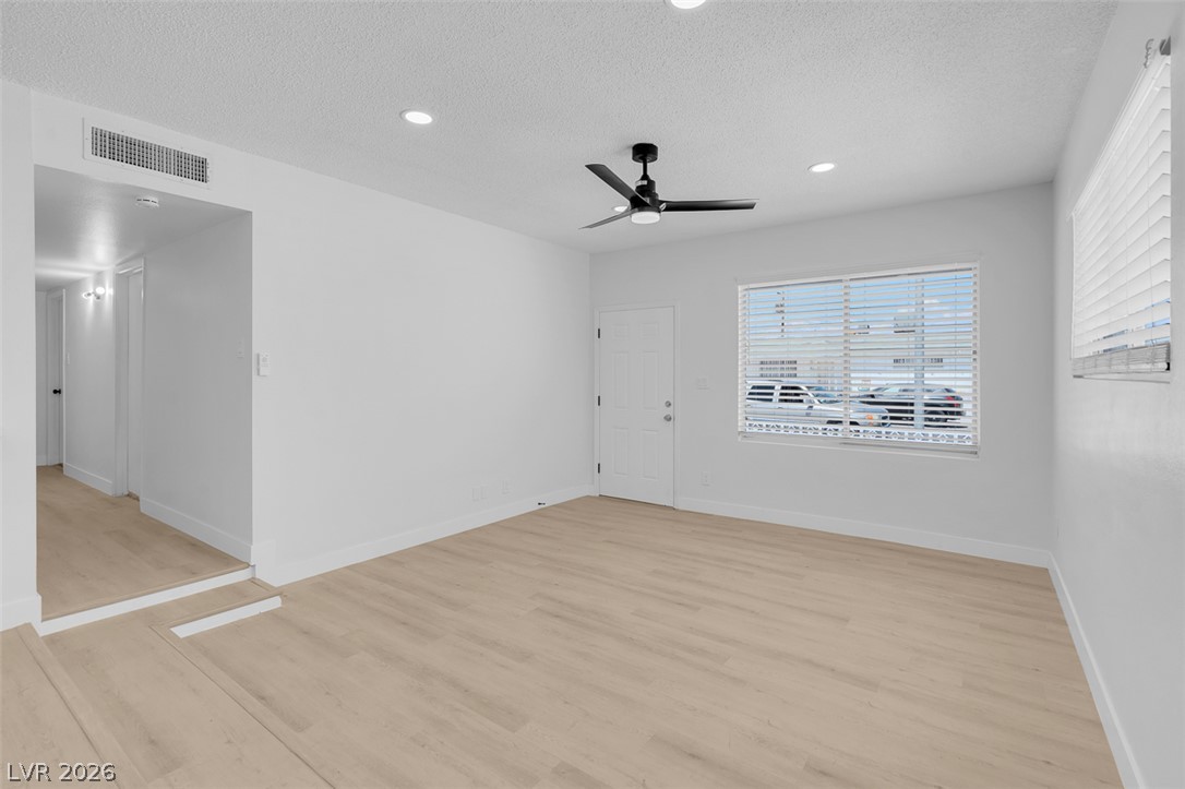 4313 El Conlon Avenue Las Vegas NV 89102