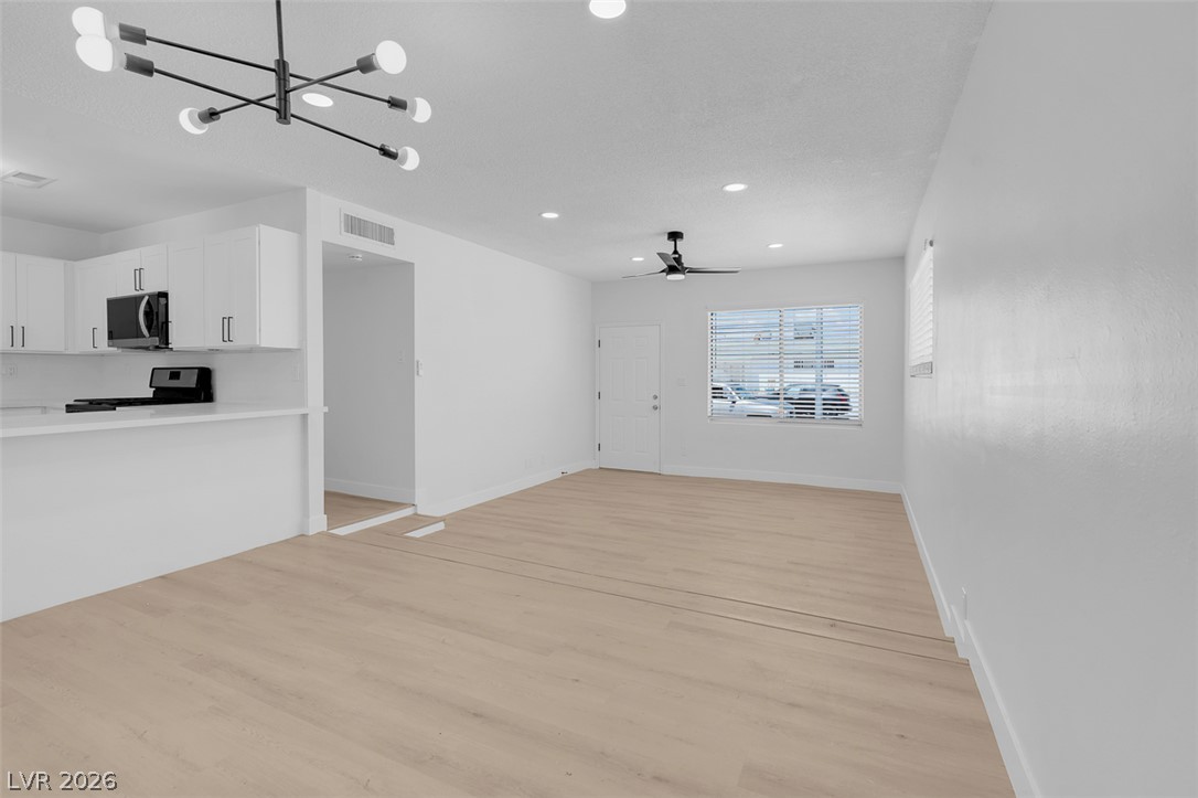 4313 El Conlon Avenue Las Vegas NV 89102