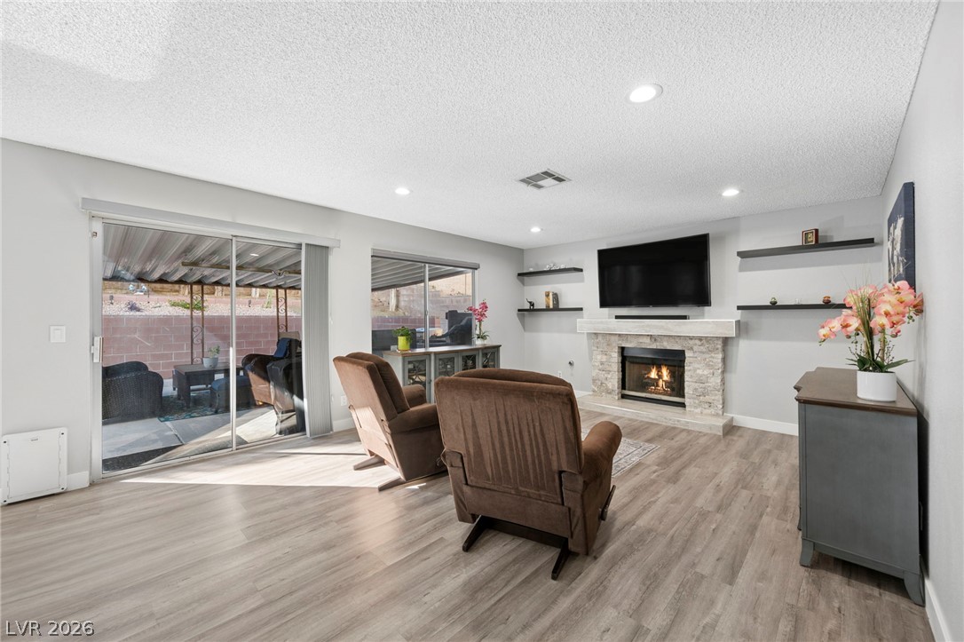 2925 Charming Dale Way Las Vegas NV 89117