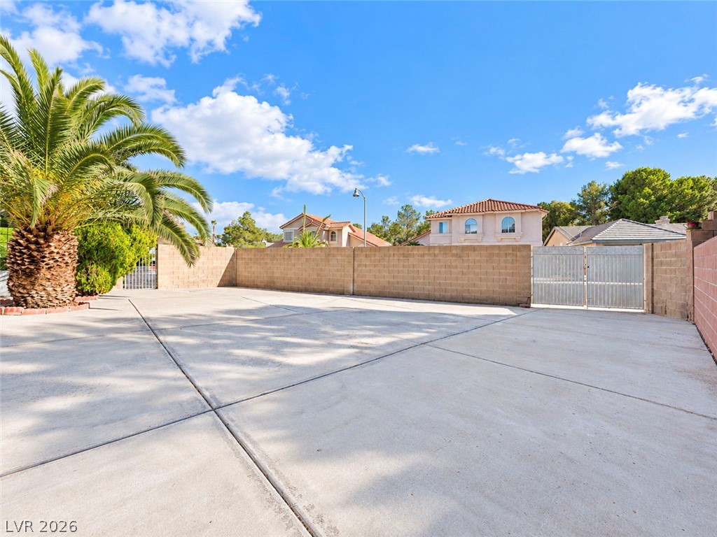 2925 Charming Dale Way Las Vegas NV 89117