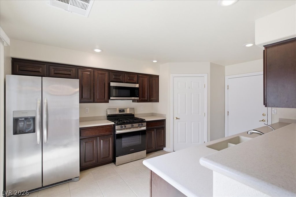 9344 Field Thistle Avenue Las Vegas NV 89149