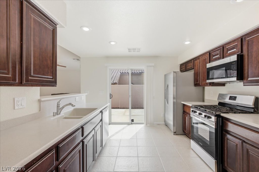 9344 Field Thistle Avenue Las Vegas NV 89149
