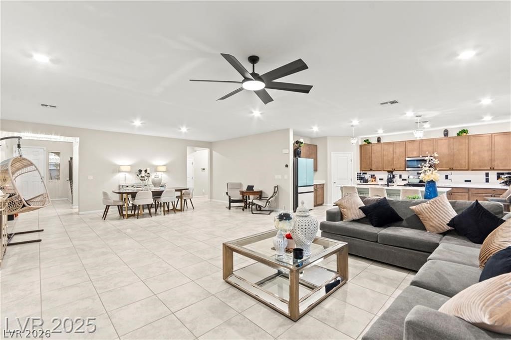 7502 Lush Oasis Avenue Las Vegas NV 89113