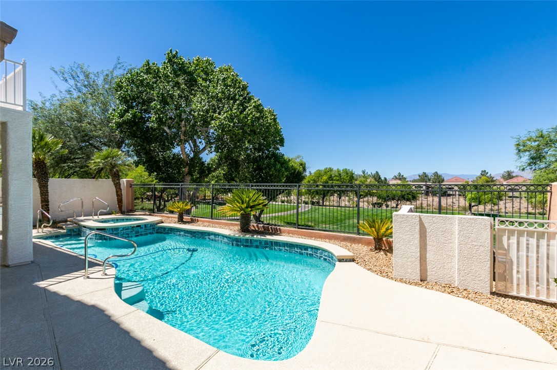 7836 Silver Plateau Avenue Las Vegas NV 89128