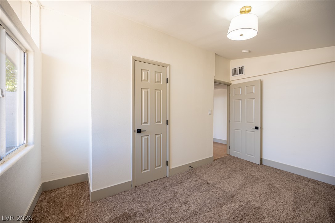 5317 Evergreen Avenue Las Vegas NV 89107