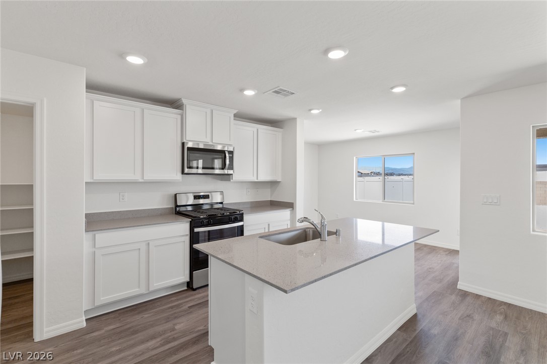 6740 Magnolia River Avenue Las Vegas NV 89156