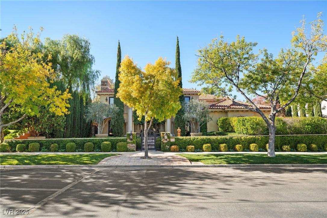 8808 Greensboro Lane Las Vegas NV 89134