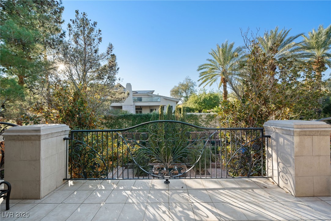 8808 Greensboro Lane Las Vegas NV 89134
