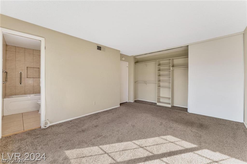 5206 Brentmead Drive Las Vegas NV 89120