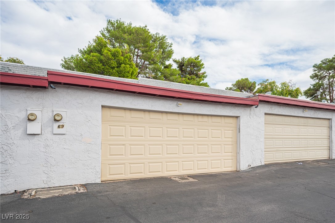 169 Pecos Way Las Vegas NV 89121