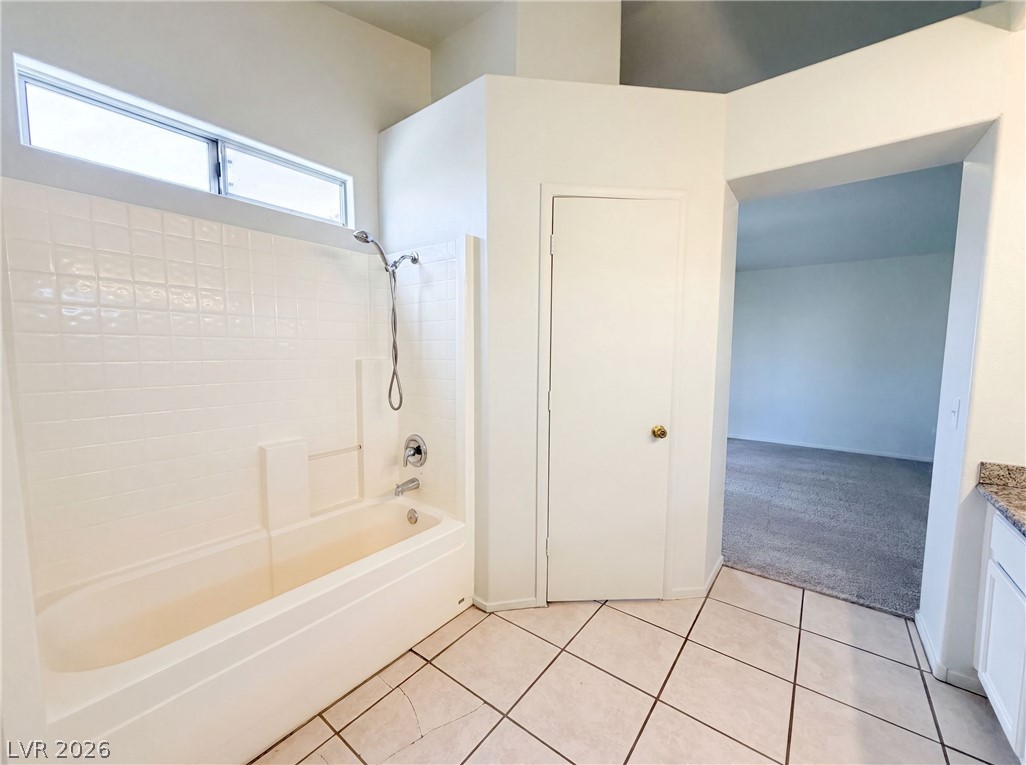 9328 Chilly Pond Avenue Las Vegas NV 89129