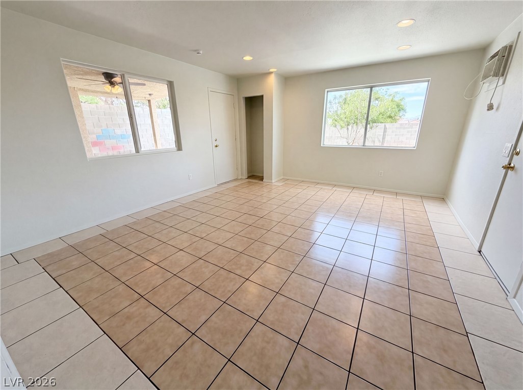 9328 Chilly Pond Avenue Las Vegas NV 89129