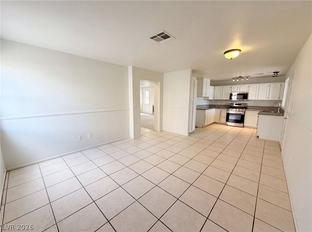9328 Chilly Pond Avenue Las Vegas NV 89129