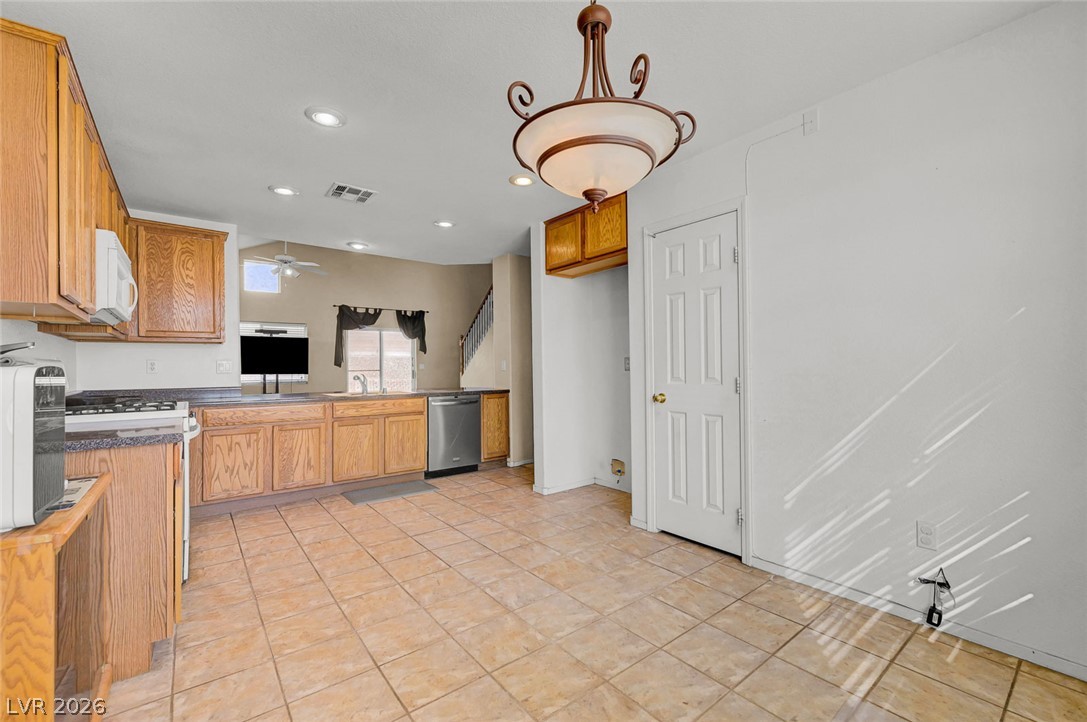 3802 Shimmering Creek Avenue North Las Vegas NV 89031