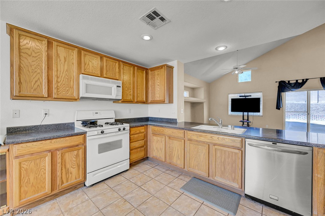 3802 Shimmering Creek Avenue North Las Vegas NV 89031