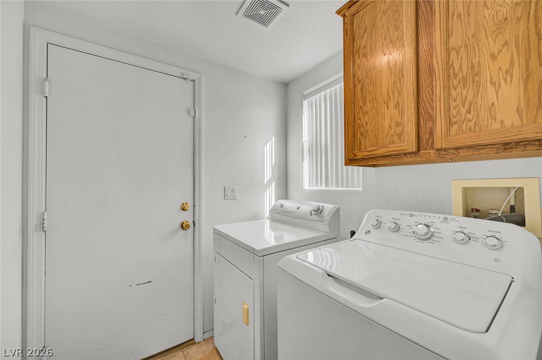 3802 Shimmering Creek Avenue North Las Vegas NV 89031