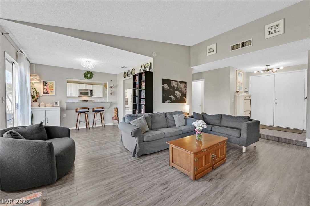 6808 Selkirk Circle Las Vegas NV 89108