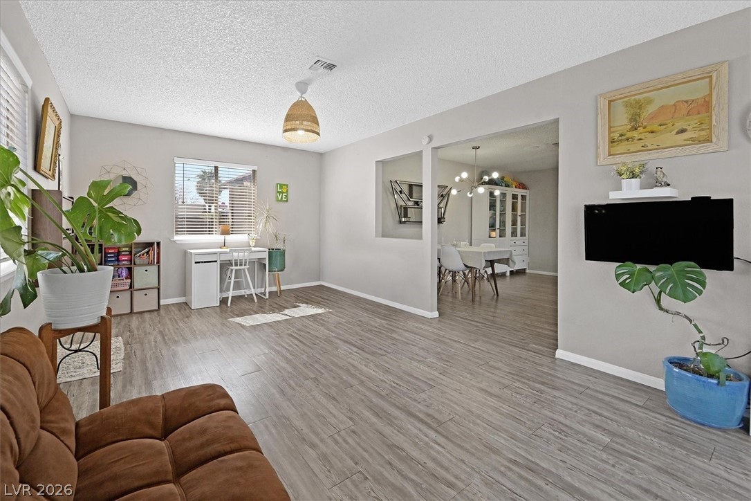 6808 Selkirk Circle Las Vegas NV 89108