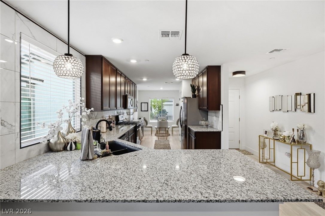 10210 Chockstone Street Las Vegas NV 89166