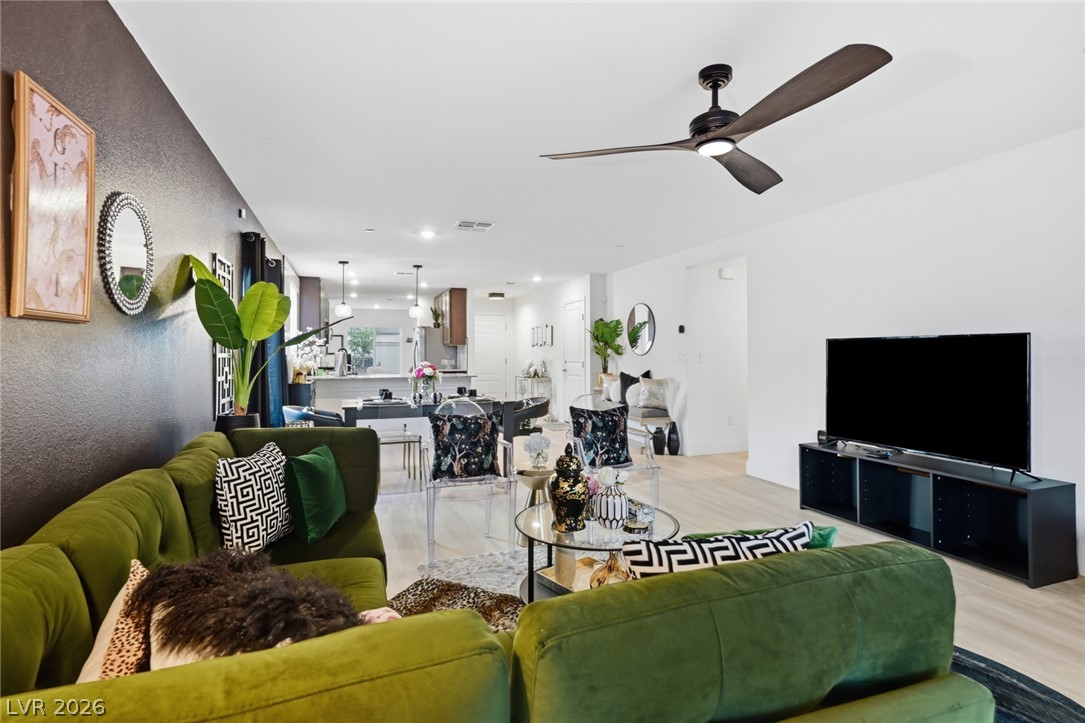 10210 Chockstone Street Las Vegas NV 89166