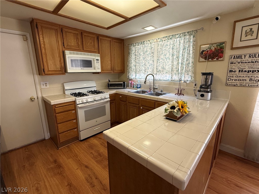 4839 Beaconsfield Street Las Vegas NV 89147