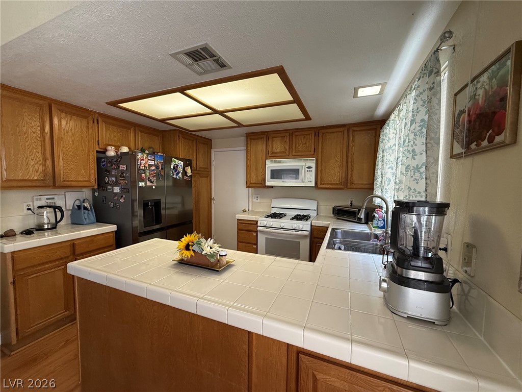 4839 Beaconsfield Street Las Vegas NV 89147