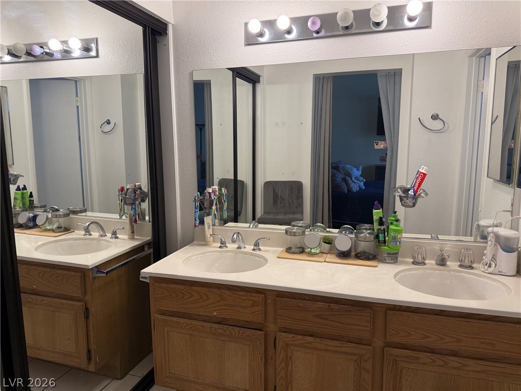 4839 Beaconsfield Street Las Vegas NV 89147