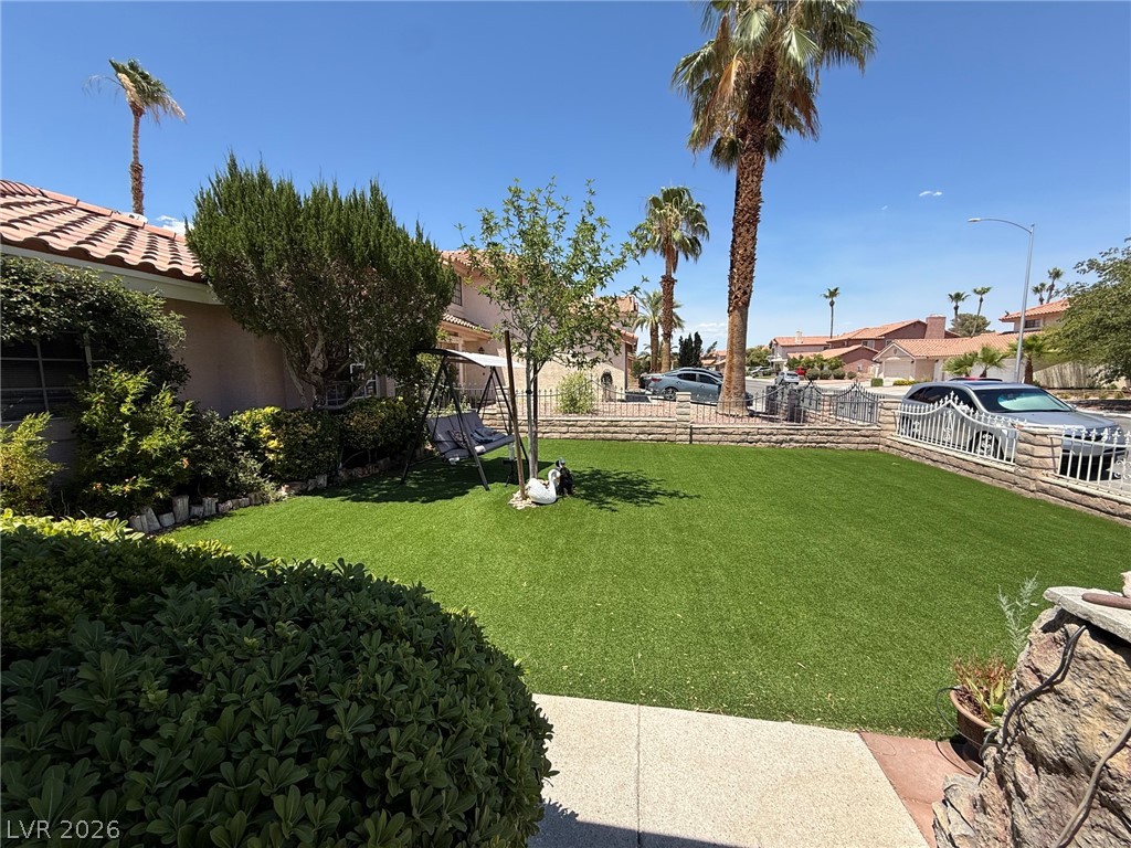 4839 Beaconsfield Street Las Vegas NV 89147