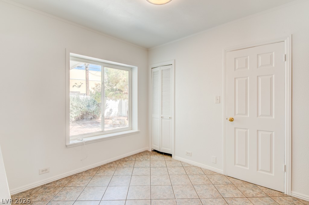 709 Park Paseo Las Vegas NV 89104