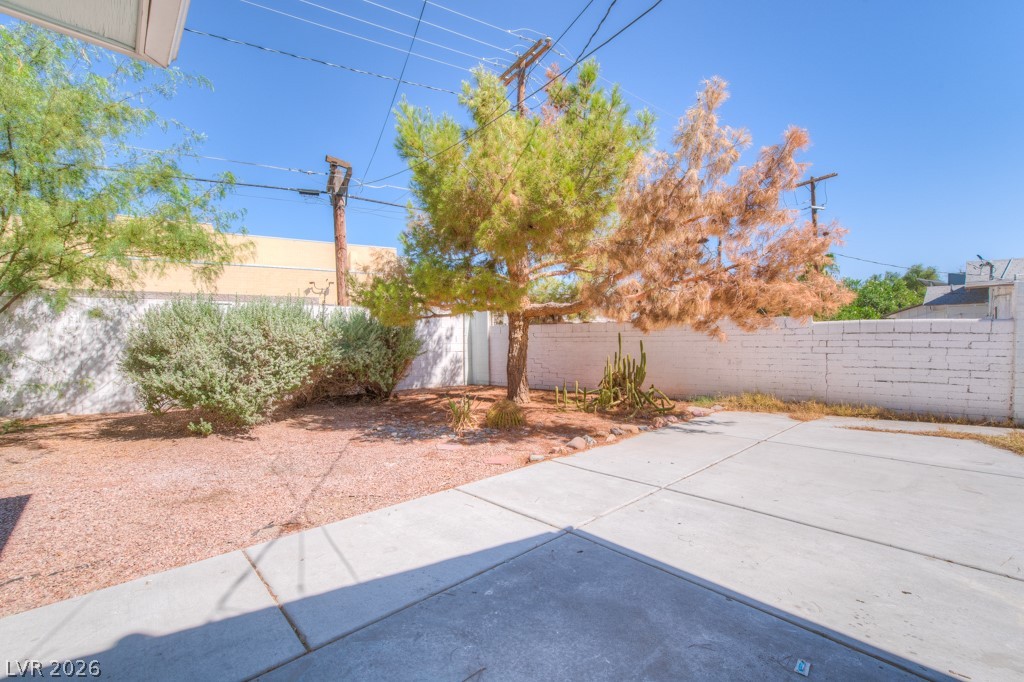 709 Park Paseo Las Vegas NV 89104