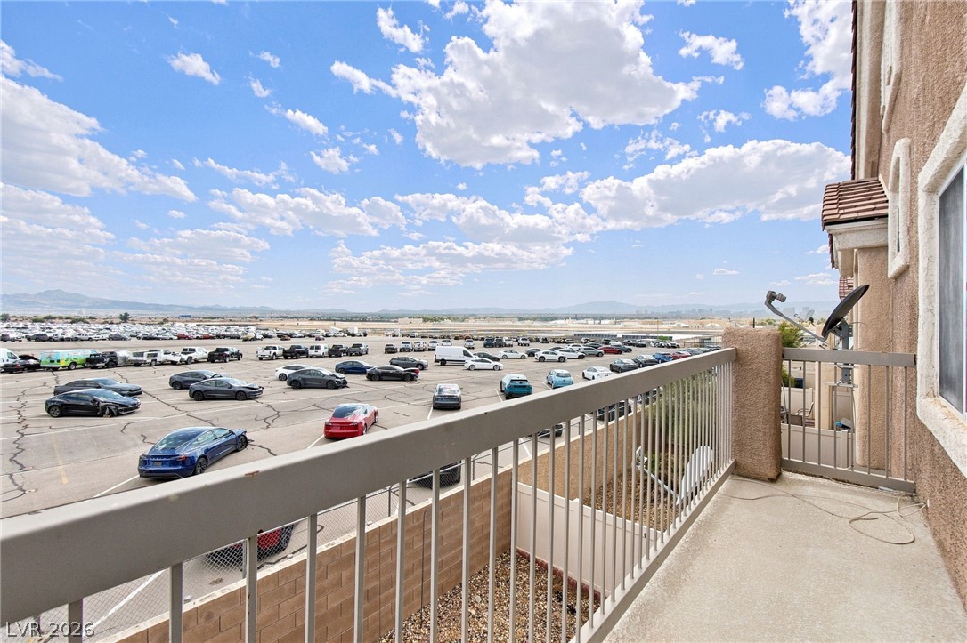 6445 Za Zu Pitts Avenue 103 Las Vegas NV 89122