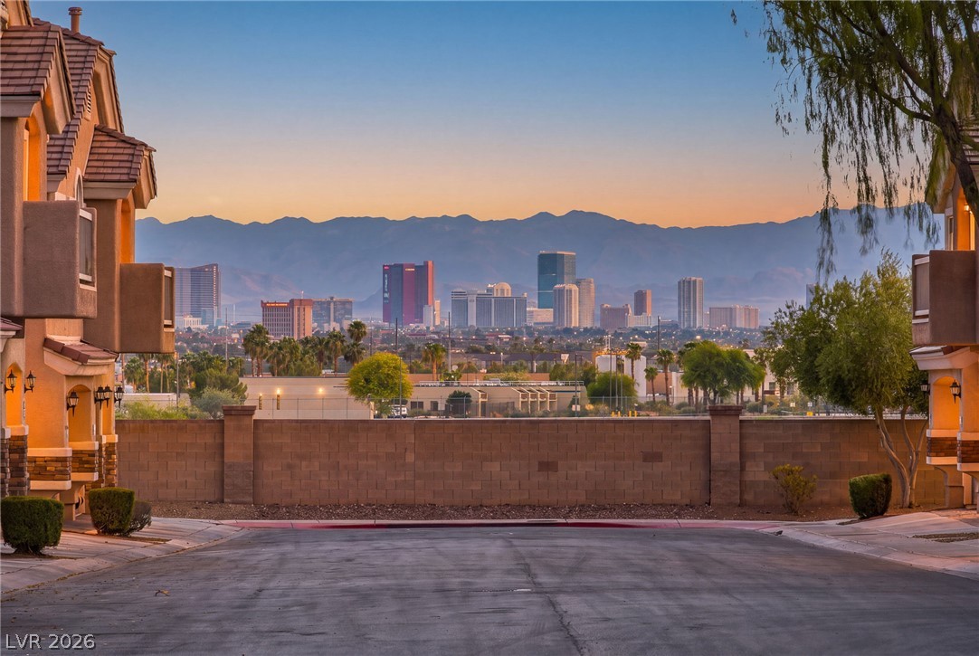 6445 Za Zu Pitts Avenue 103 Las Vegas NV 89122
