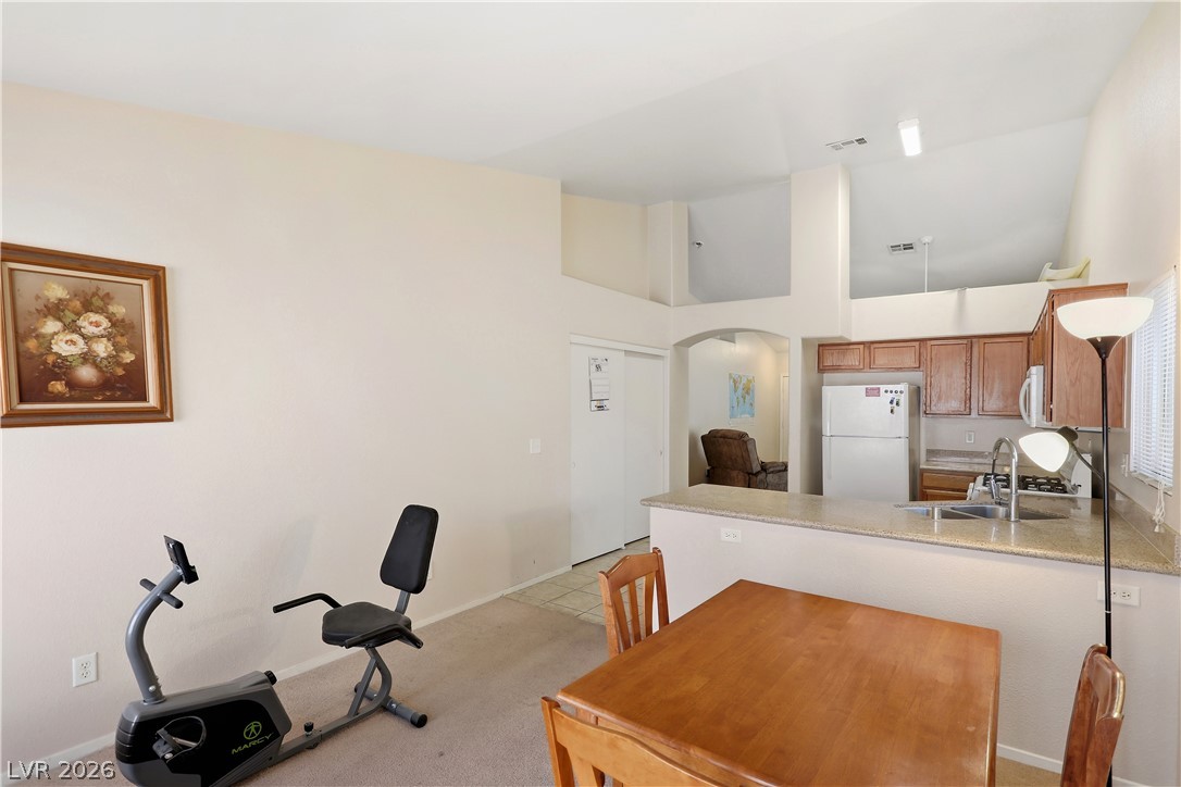 2724 Knoll Point Street Las Vegas NV 89156