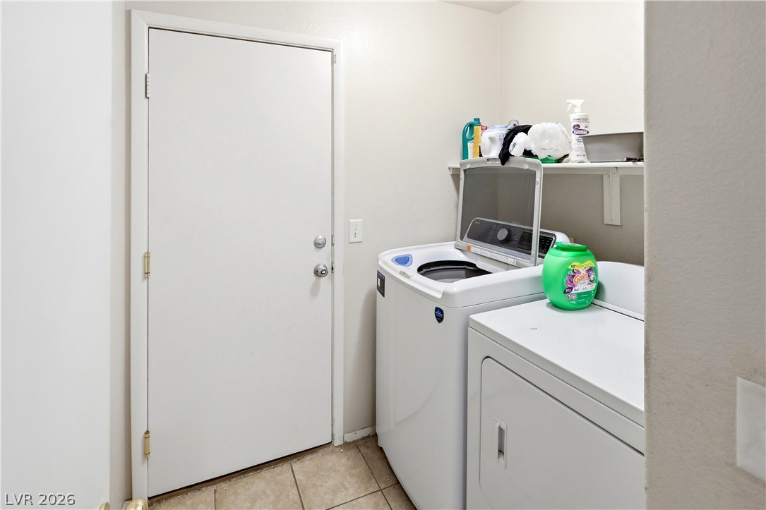 2724 Knoll Point Street Las Vegas NV 89156