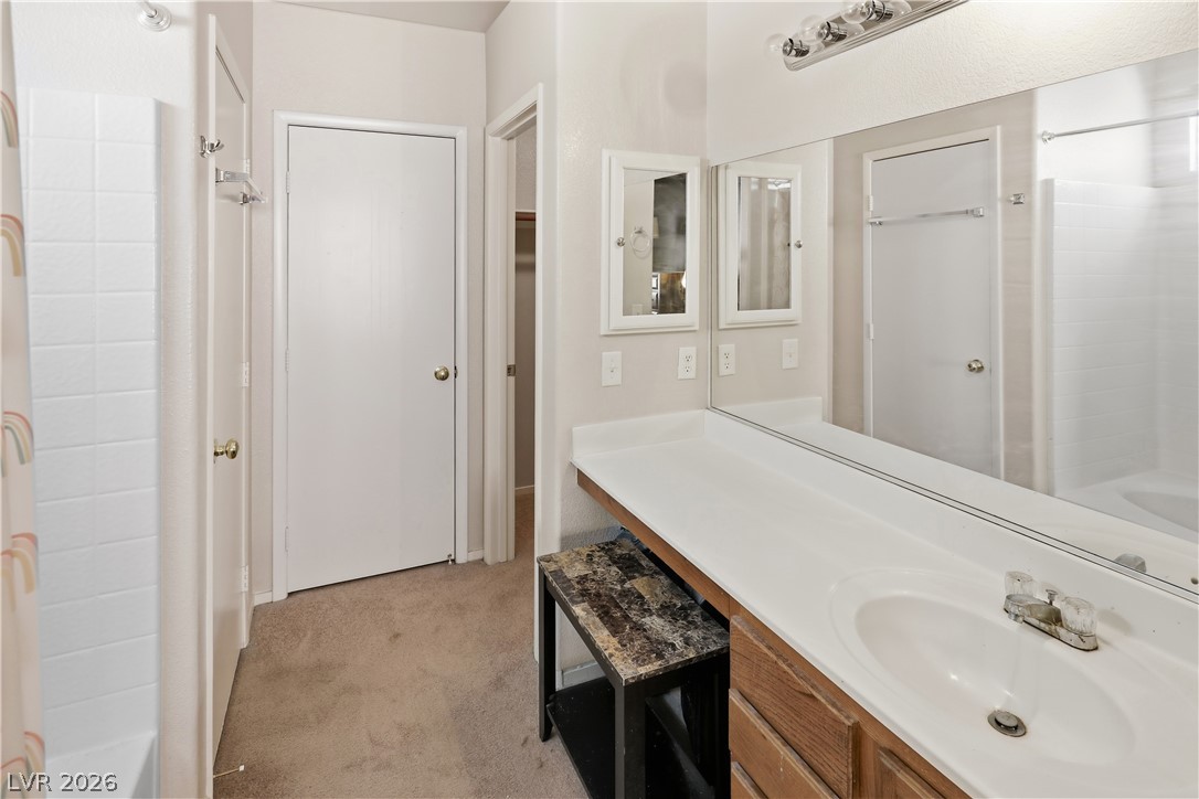 2724 Knoll Point Street Las Vegas NV 89156